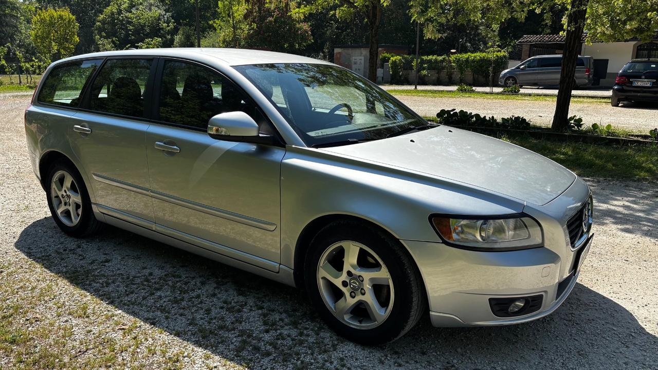 Volvo V50 D2 POLAR PLUS