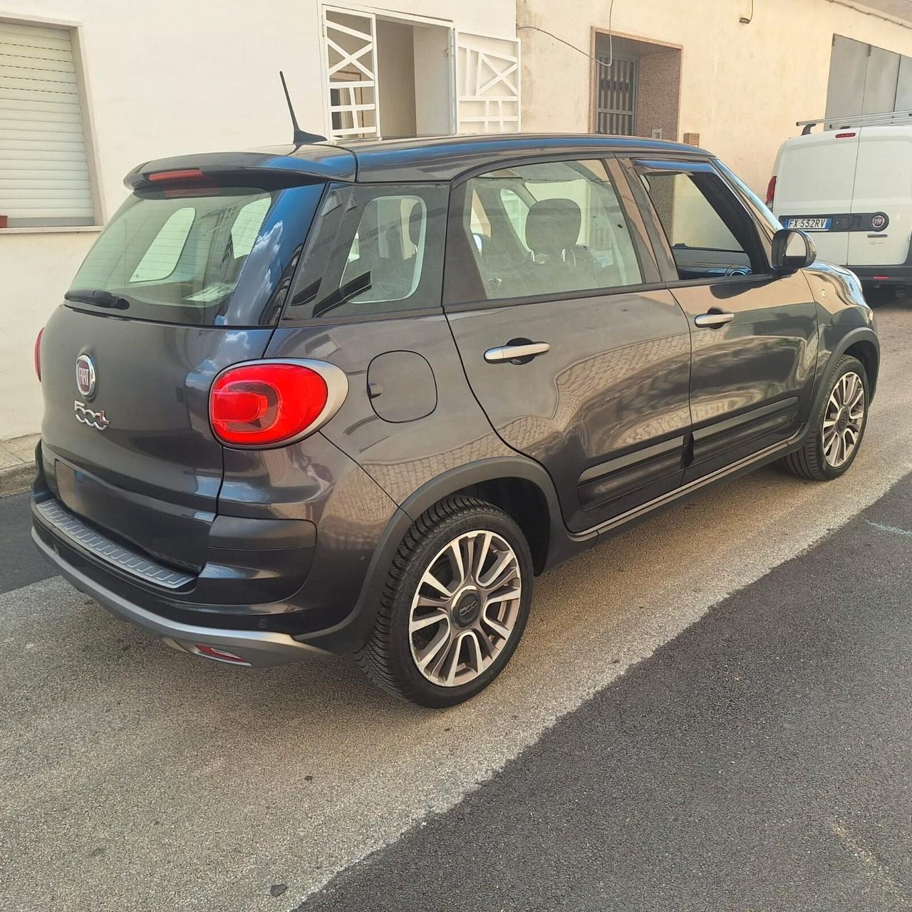 Fiat 500L 1.3 Multijet 95 CV Dualogic Cross