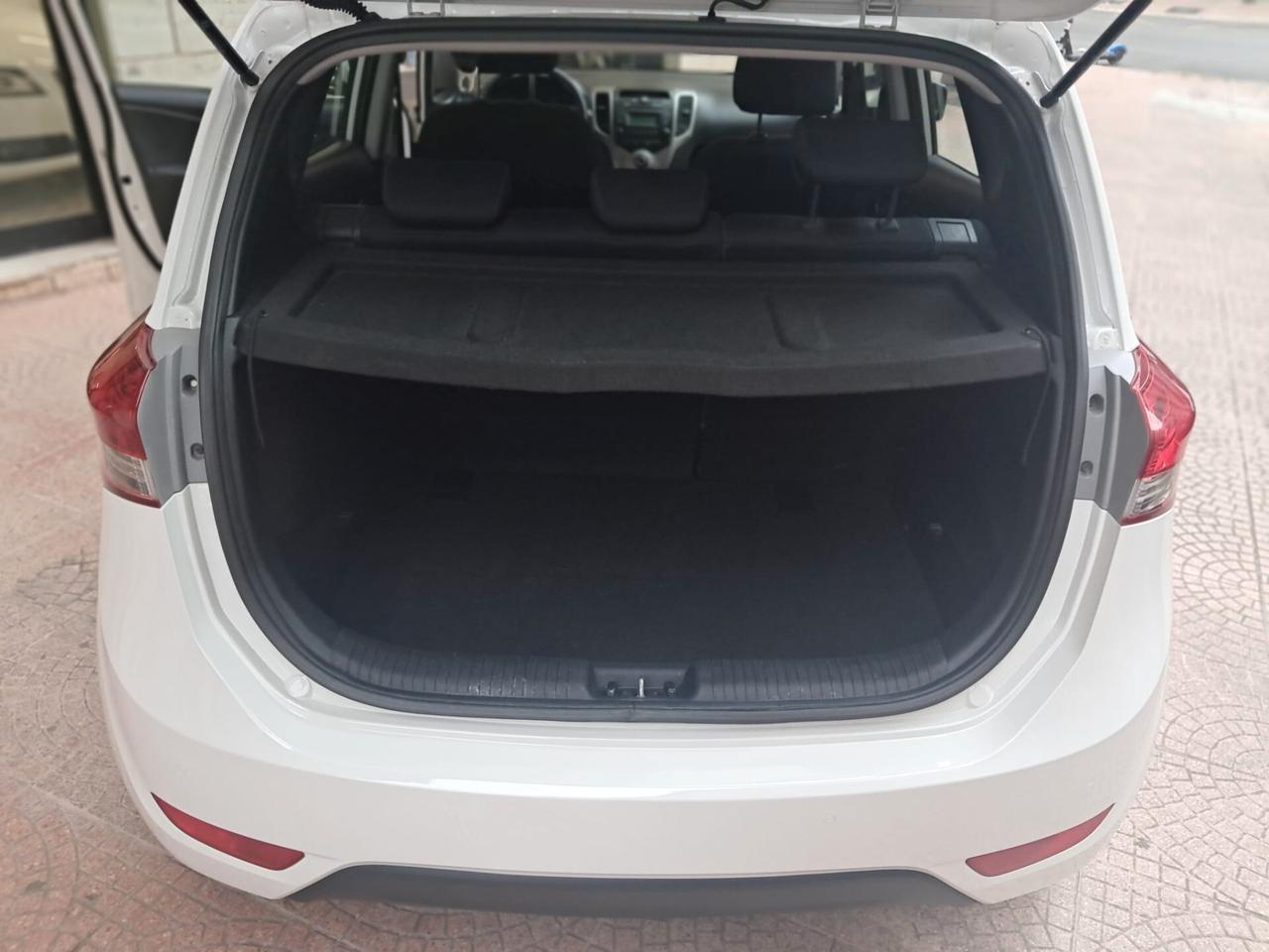 Hyundai iX20 1.4 CRDI 90 CV-IMPECCABILE-Euro6490