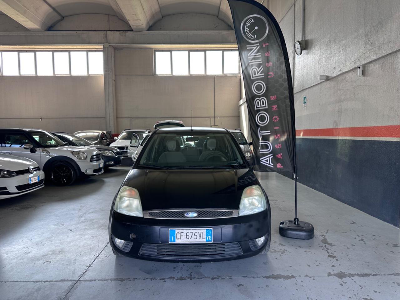 Ford Fiesta 1.4 16V 5p. Ghia