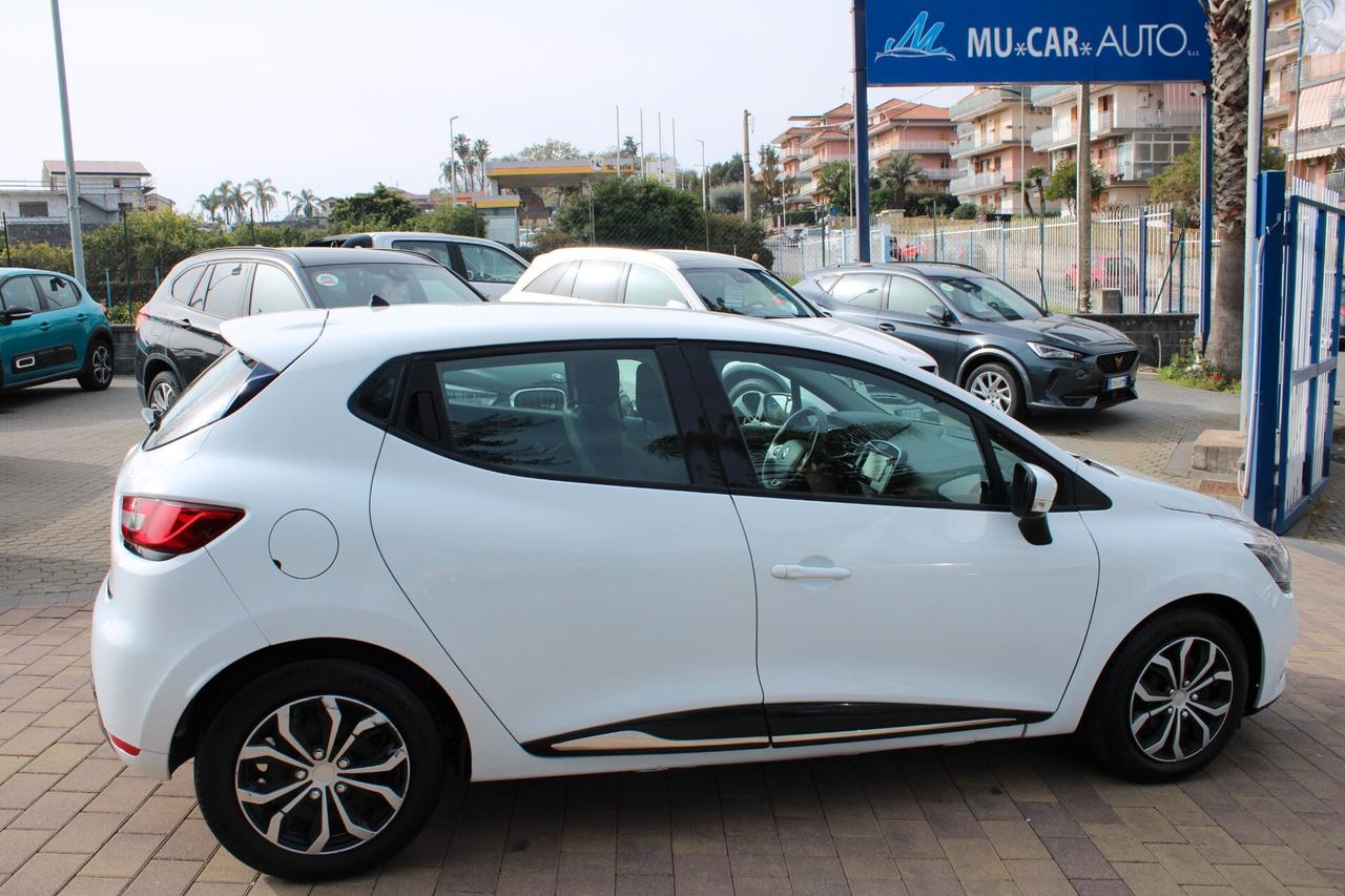 Renault Clio dCi 8V 75 CV 5 porte Duel
