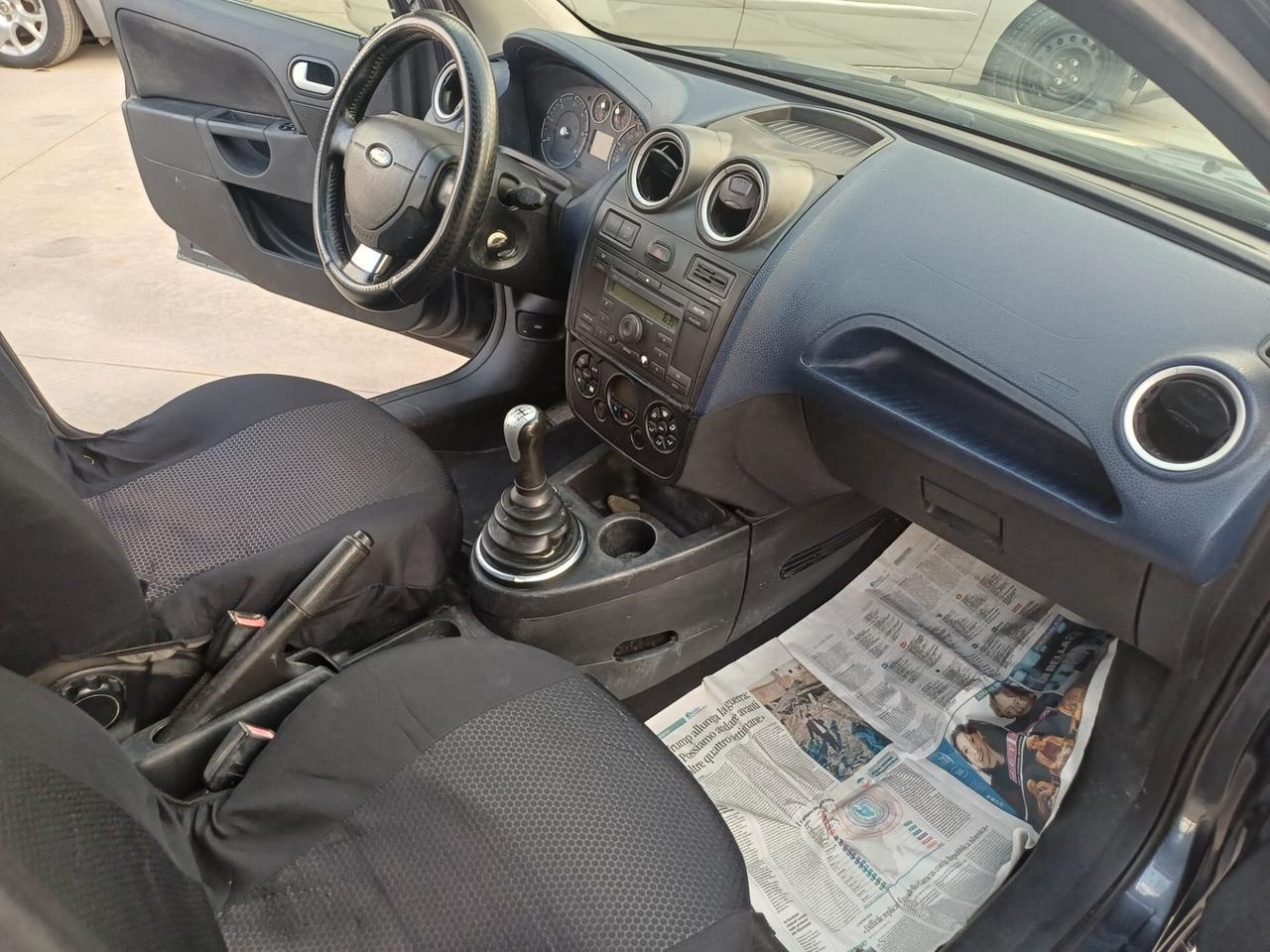 Ford Fiesta 1.4 TDCi 5p. Titanium