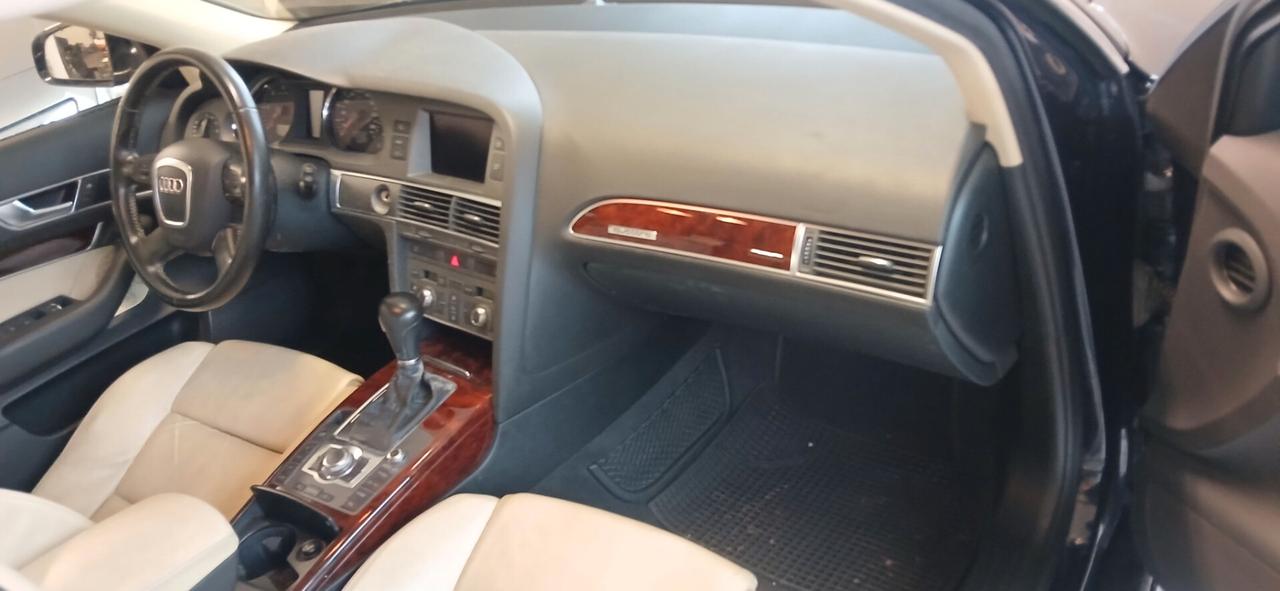 Audi A6 Avant 3.0 V6 TDI quattro tiptronic