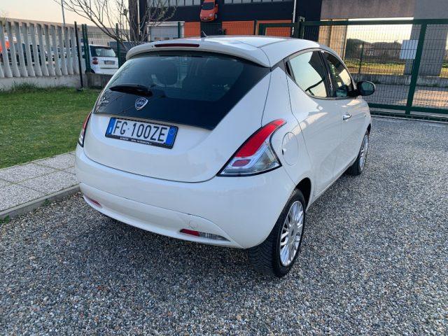 LANCIA Ypsilon 1.2 69 CV 5 porte Platinum