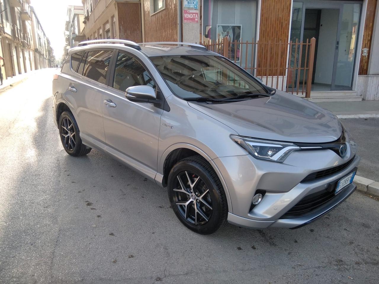 TOYOTA RAV-4 HYBRID