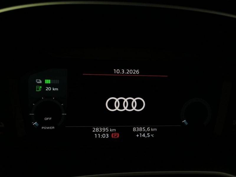 Audi Q3 45 1.4 tfsi e Identity Black s-tronic