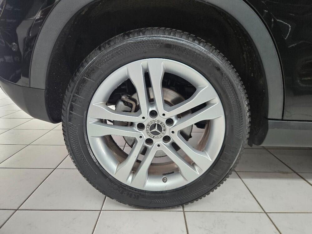 Mercedes-Benz GLA 200 d Sport 4matic auto - IVA ESPOSTA