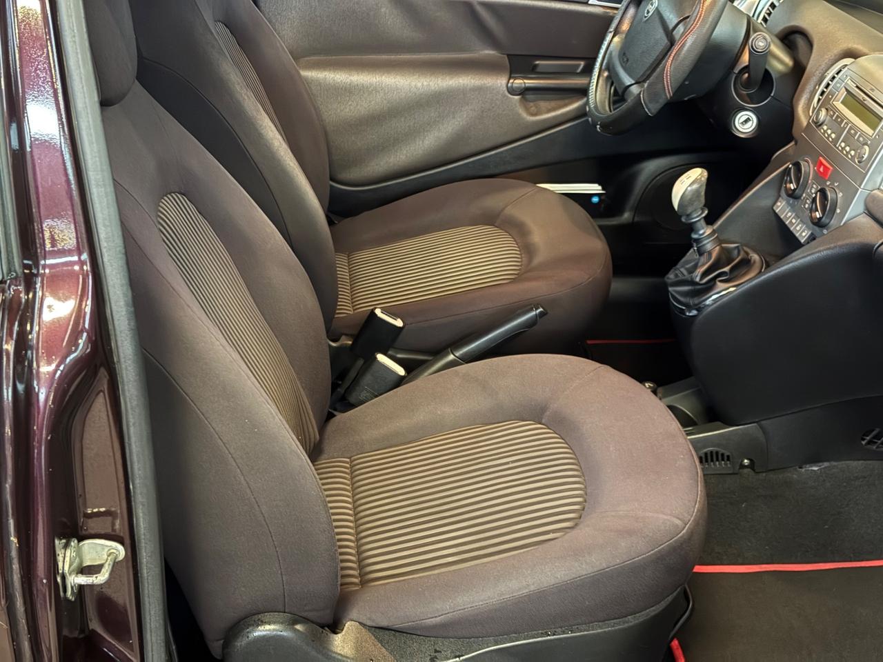 Lancia Ypsilon 1.2 Versus