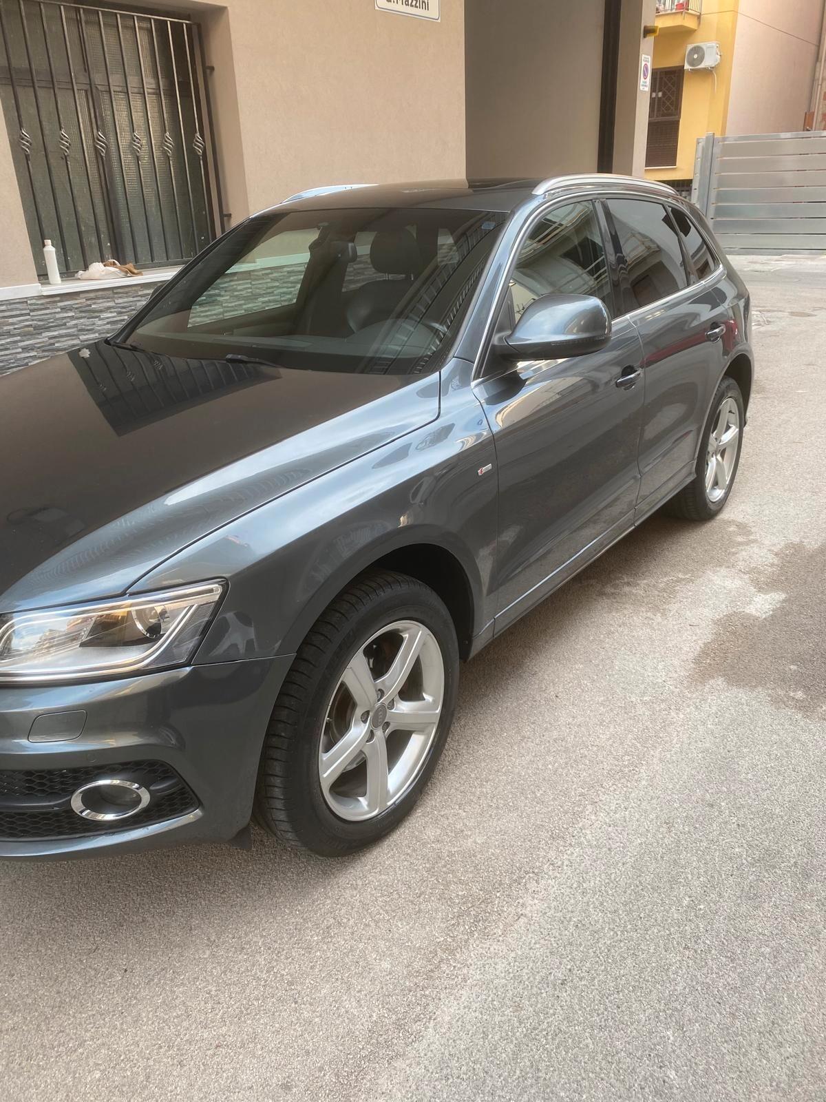 Audi Q5 3.0 V6TDI S-LINE TETTO FULL-LED