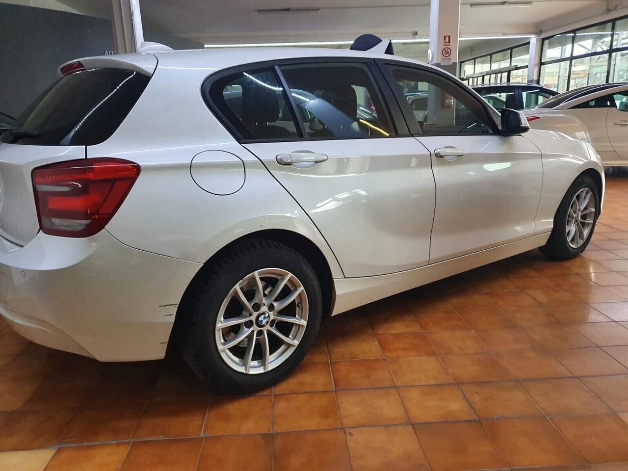 Bmw 118 118d 5p. Business