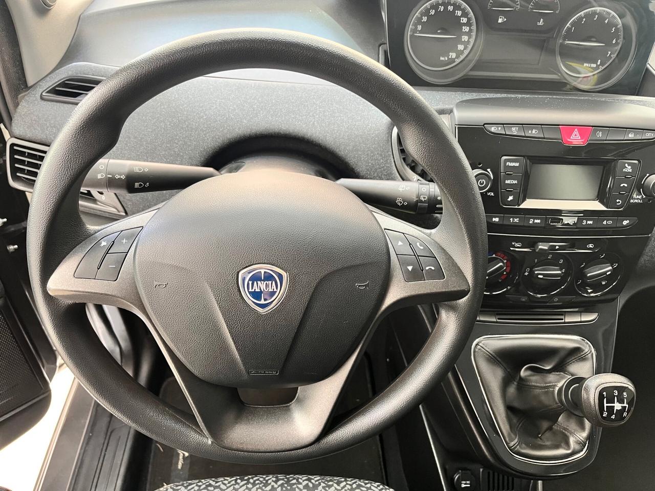 Lancia Ypsilon 1.2 69 CV 5 porte S&S Gold - 2018