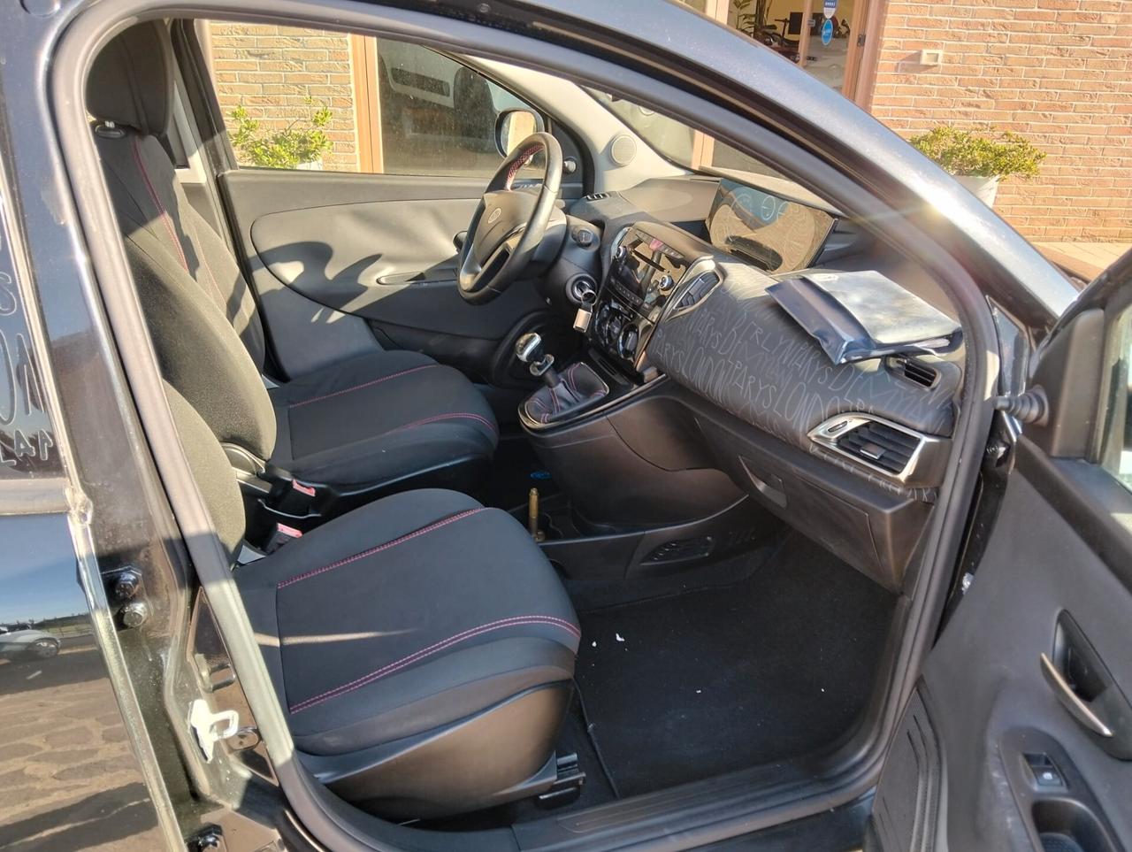 Lancia Ypsilon 1.2 69 CV 5 porte GPL Ecochic Elefantino