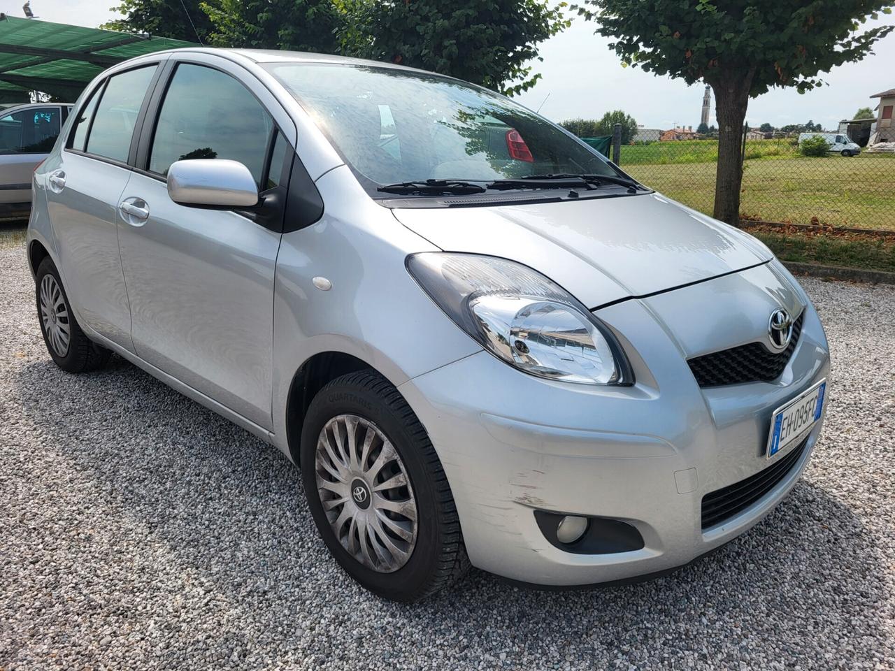 Toyota Yaris 1.0 5 porte