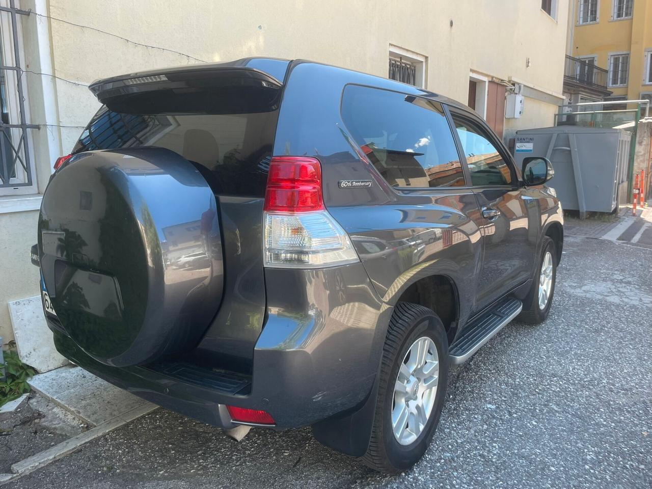 TOYOTA LAND CRUISER 3.0 D4-D 3PORTE 60TH ANNIVERSARY
