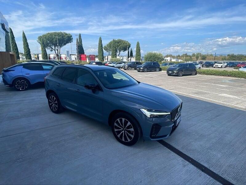 Volvo XC60 B4 D AWD automatico Plus Dark