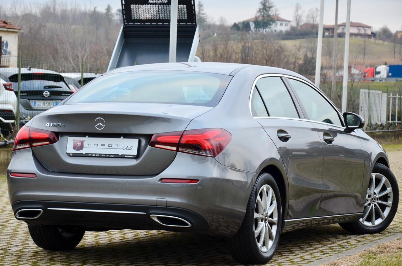 MERCEDES-BENZ A 180d SPORT 116cv AUTO, UFF ITALIANA, SERVICE CON FATTURE, EURO 6D, FARI LED, NAVI, RETROCAMERA, APPLE ANDROID, LUCI 64 COLORI, PERMUTE