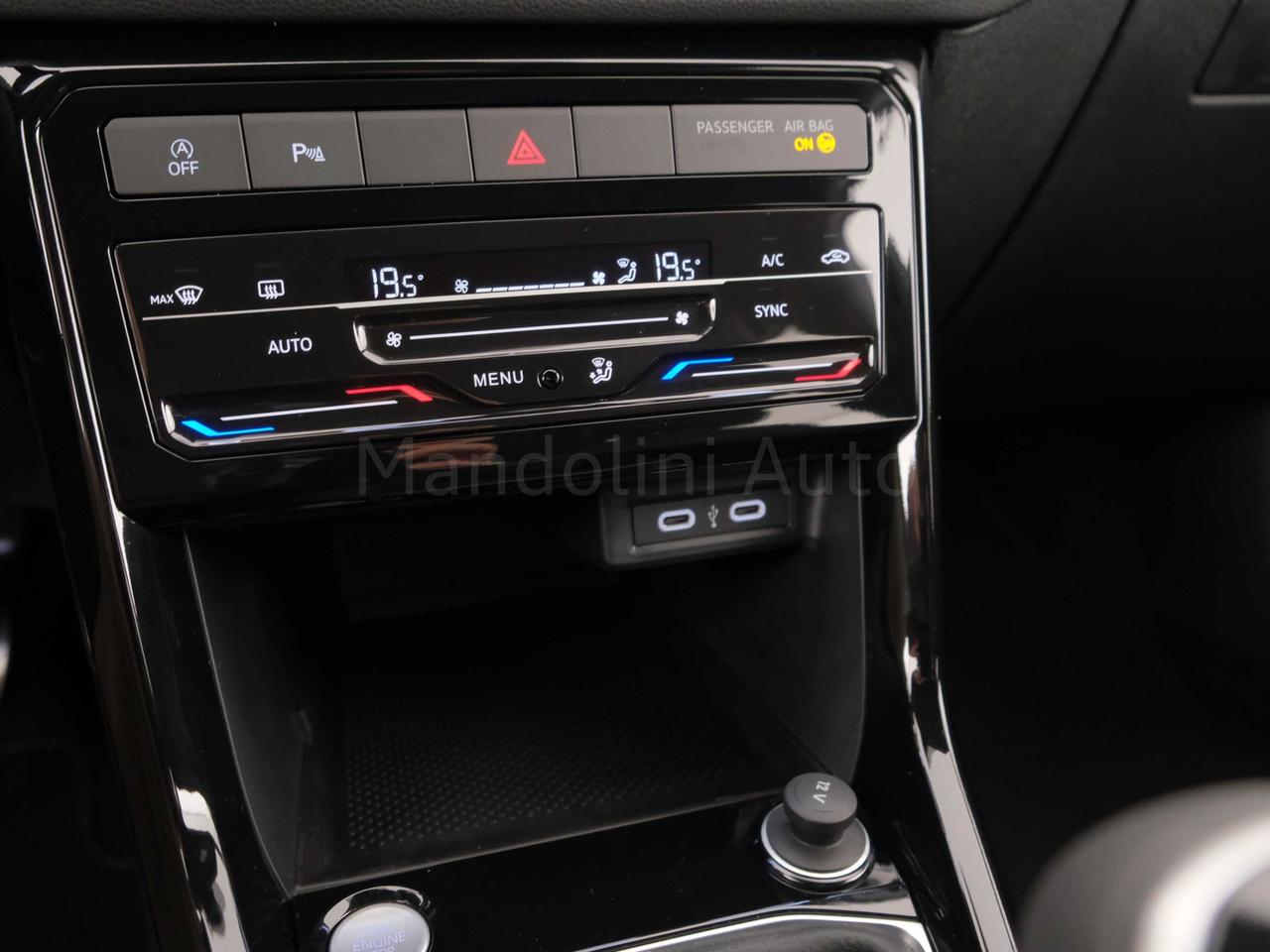 Volkswagen T-Cross 1.0 tsi 115cv r-line