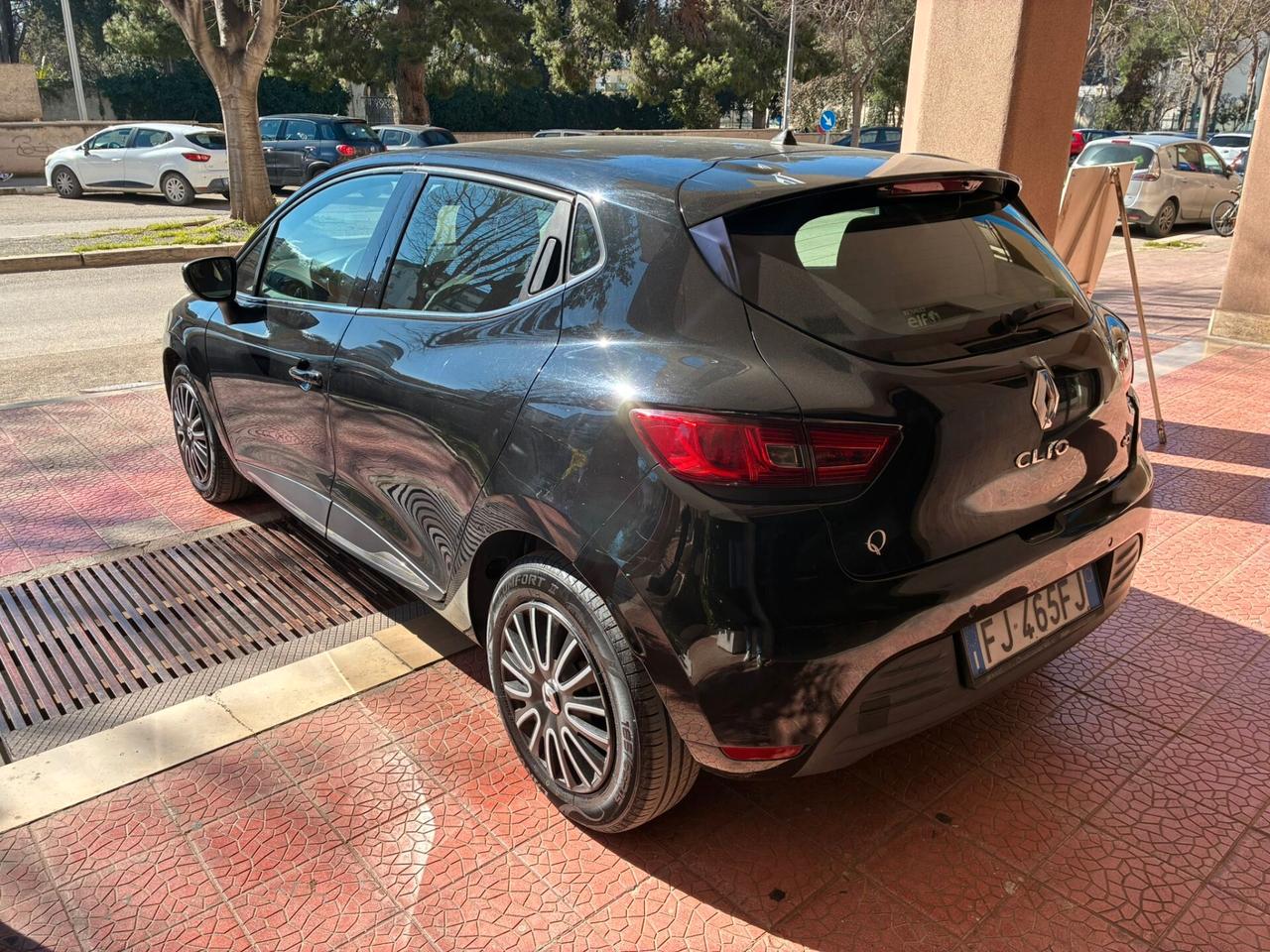 Renault Clio 1.5dCi75CV 5p perfetta garantita-17