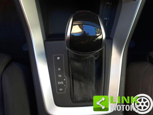 AUDI Q3 40 TFSI quattro Advanced