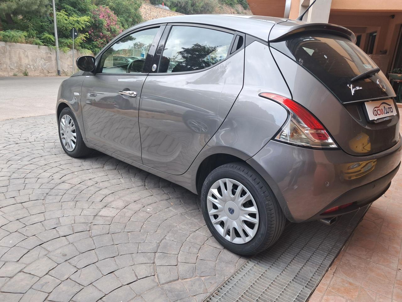 Lancia Ypsilon 1.2 69 CV 5 porte GPL Ecochic Gold
