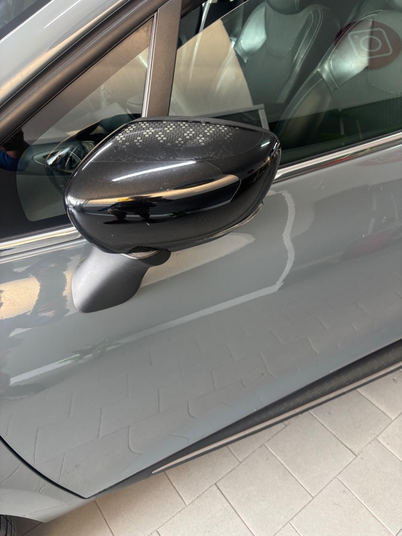 Renault Clio TCe 12V 90 CV GPL 5 porte Moschino Intens