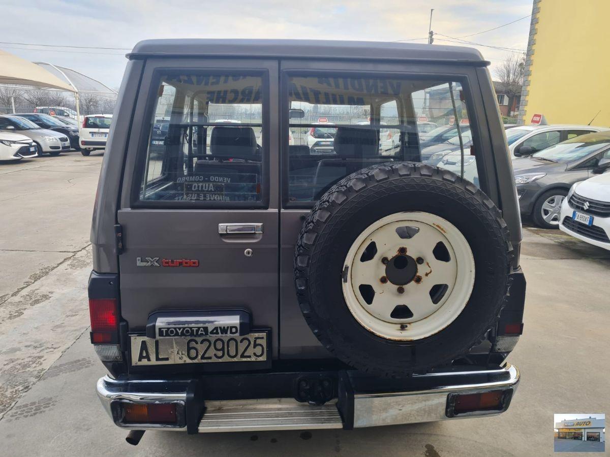 TOYOTA Land Cruiser 2.4 turbodiesel LJ70 LX