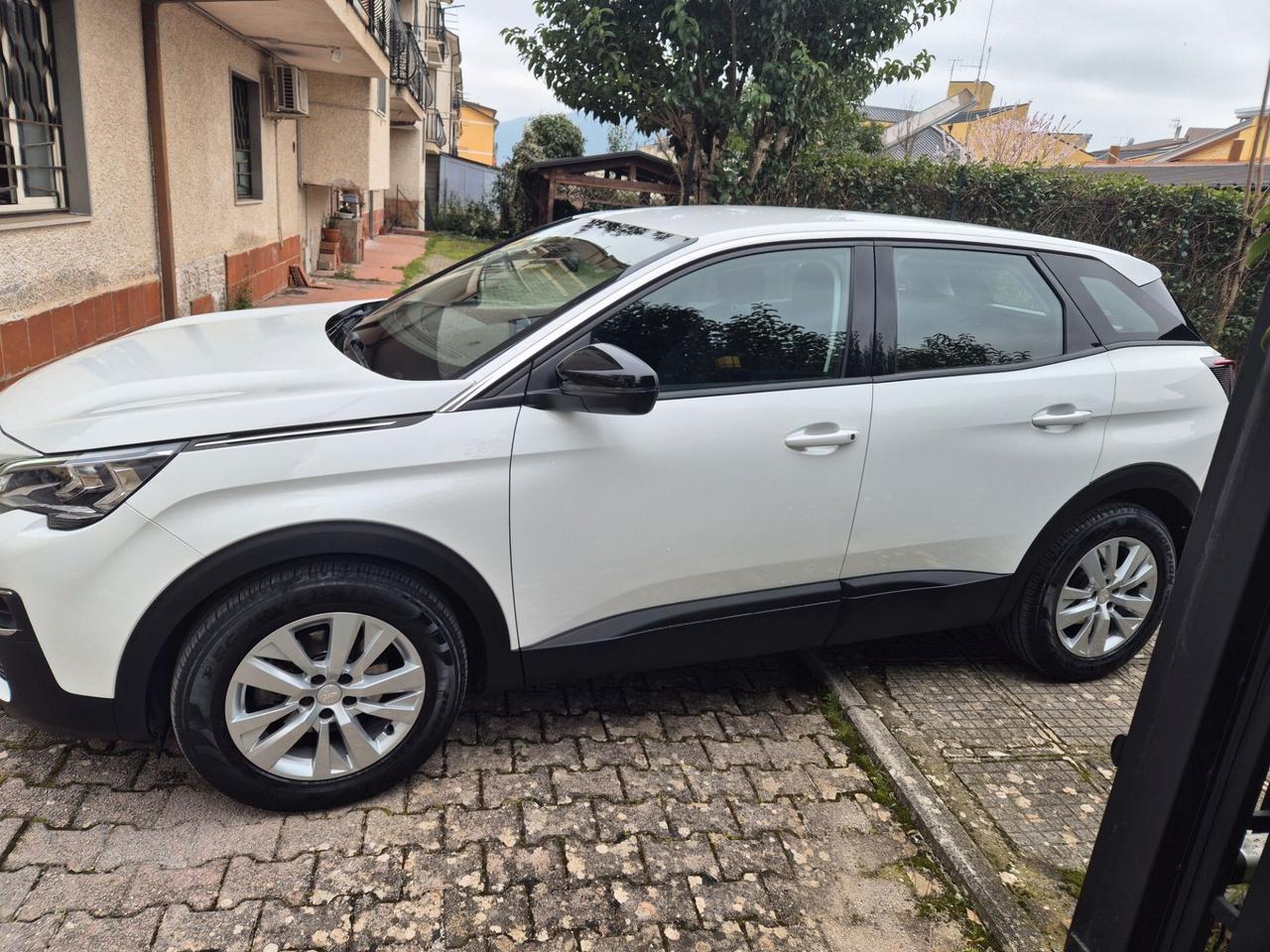 Peugeot 3008 BlueHDi 130 S&S