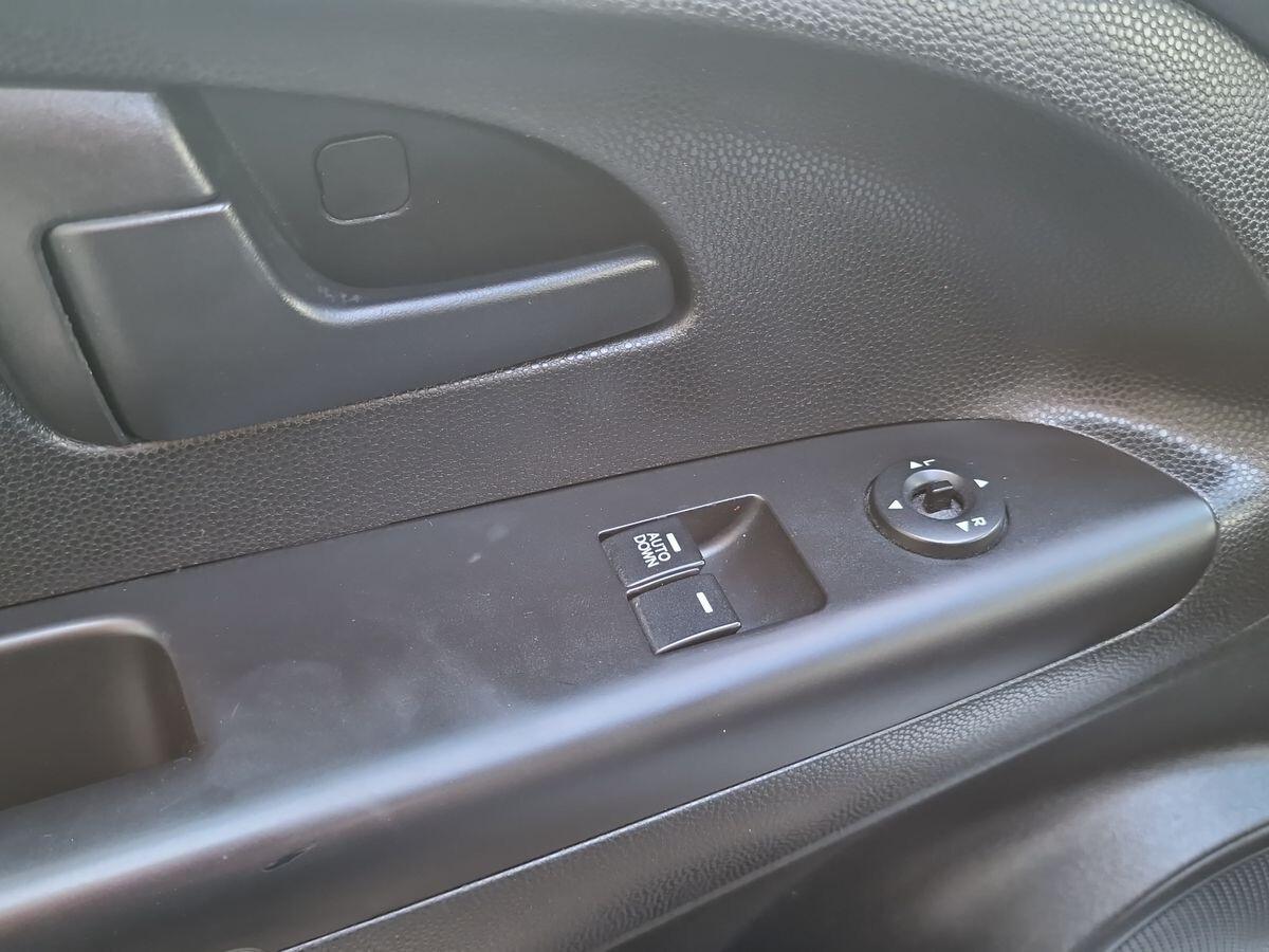 KIA VENGA 1.4 COOL