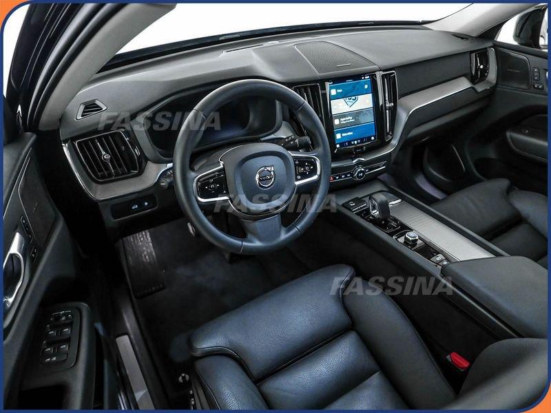 Volvo XC60 T6 Plug-in hybrid AWD automatico Plus Dark