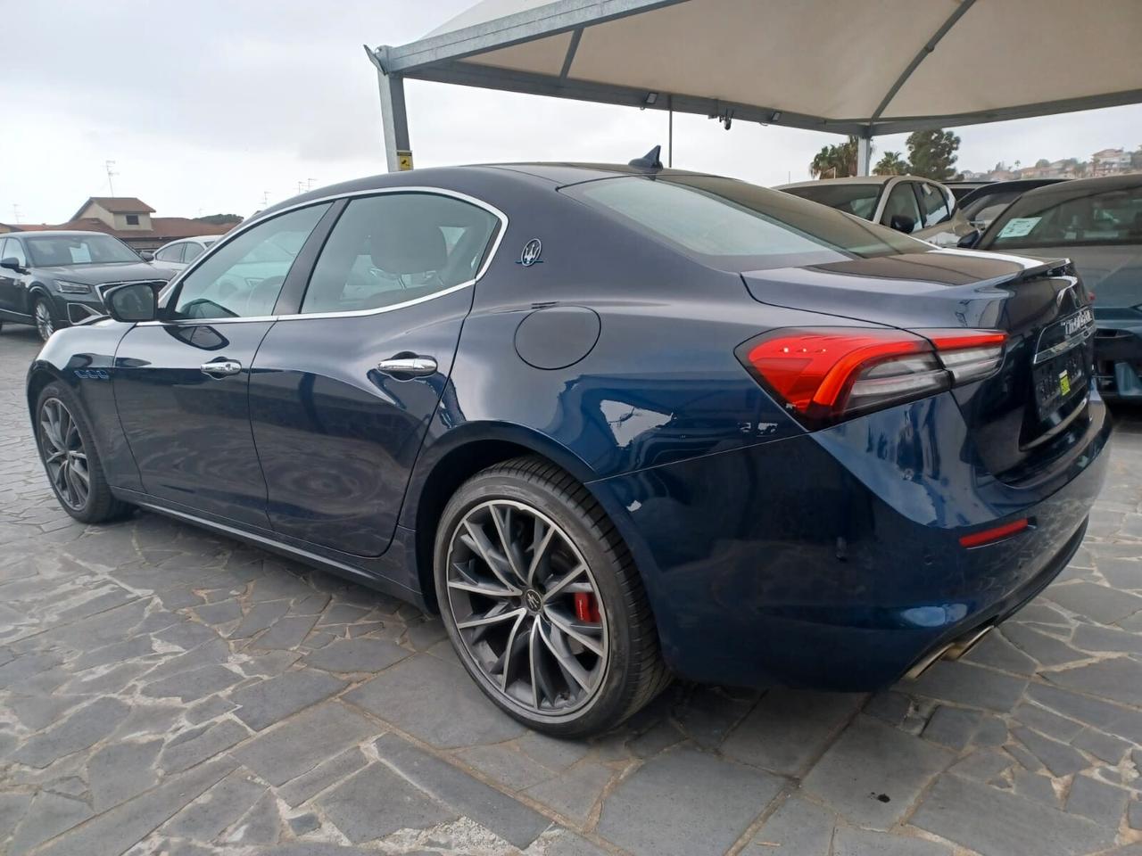 Maserati Ghibli L4 330 CV MHEV Gransport