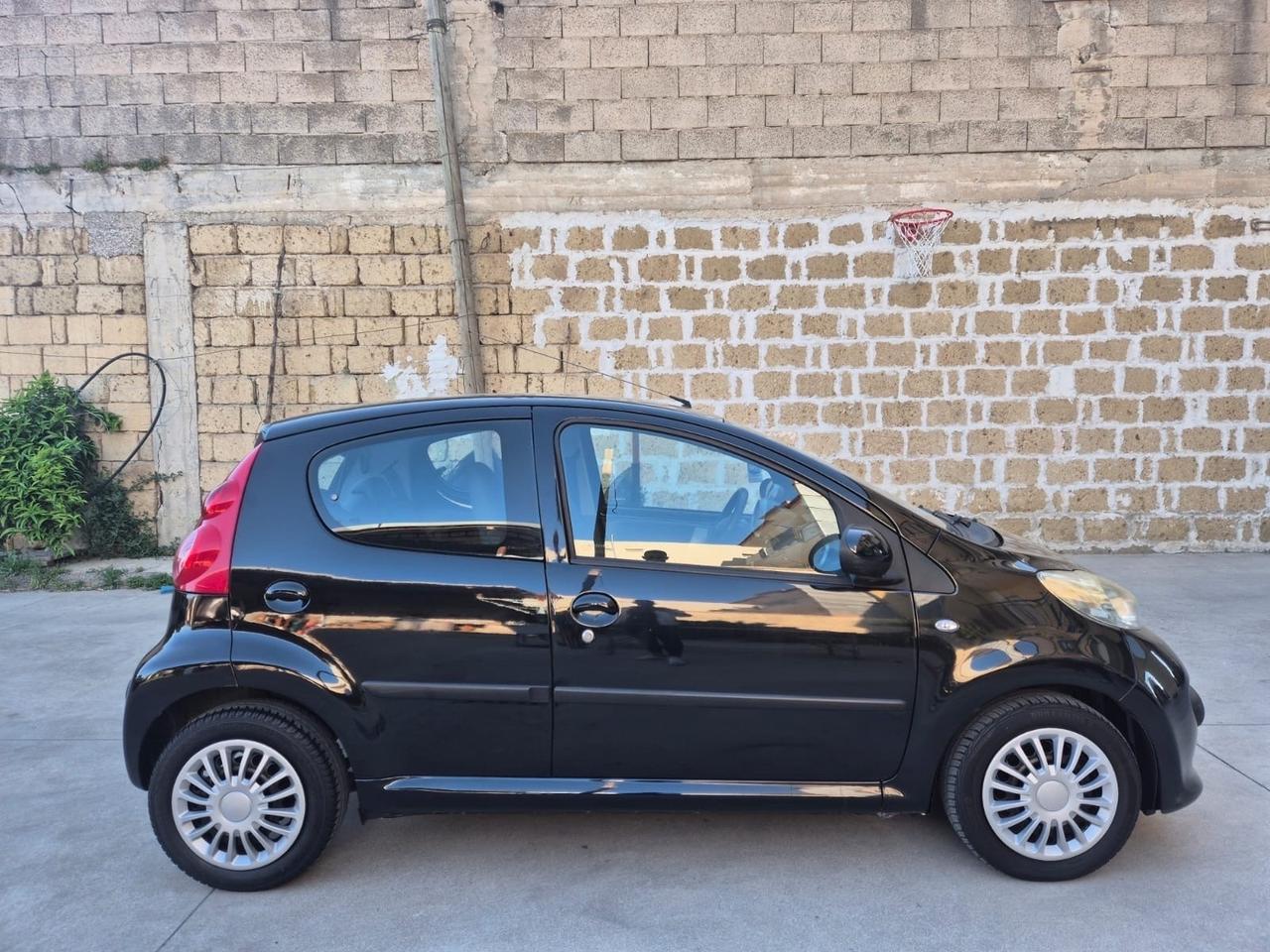 Peugeot 107 1.4 HDi 5p. Pronta consegna