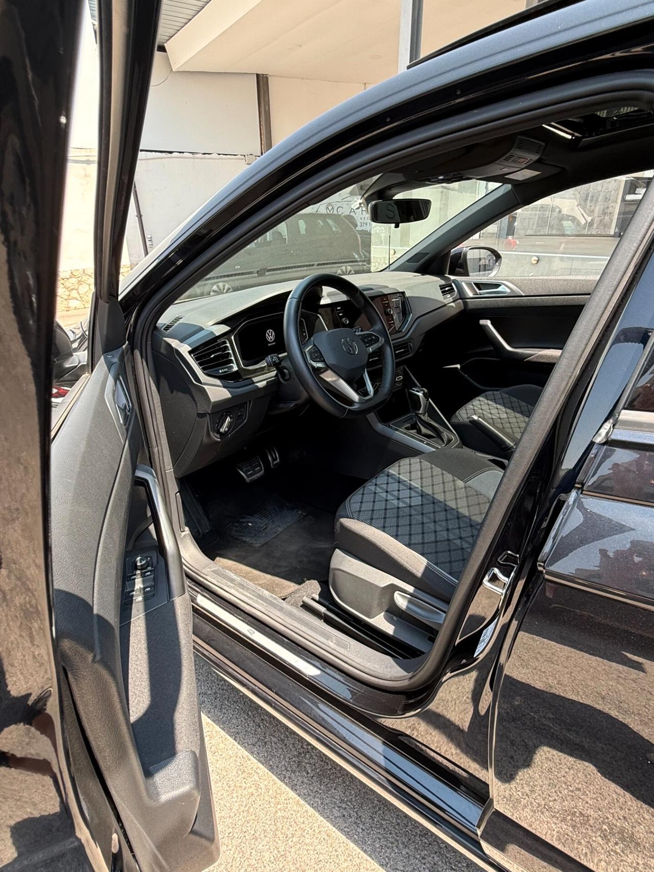 Volkswagen Taigo 1.0 TSI 110 CV DSG R-Line