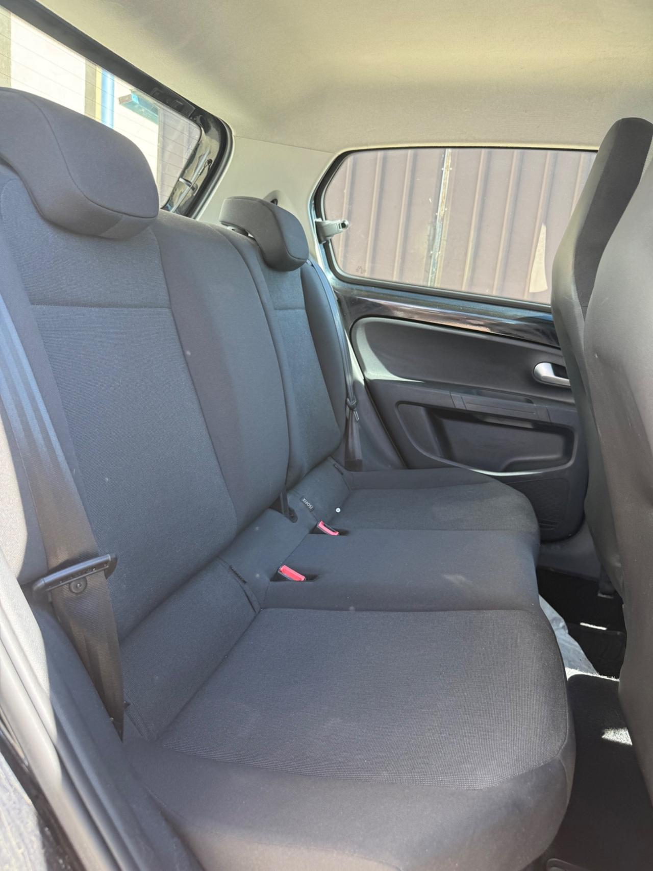 Volkswagen up! 1.0 5p. move