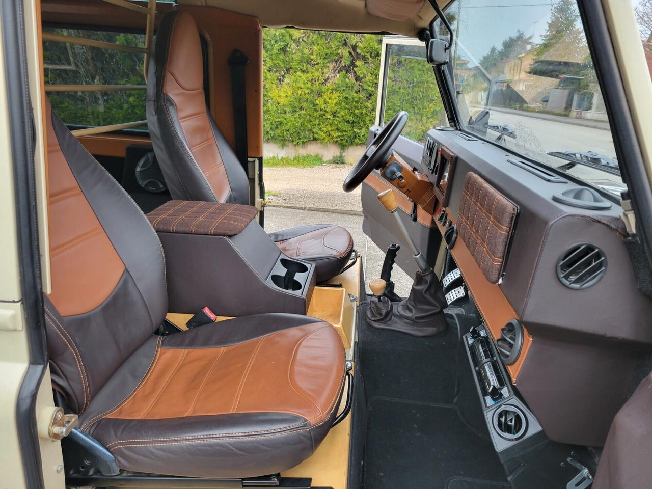 Land Rover Defender 90 turbodiesel Hard-top