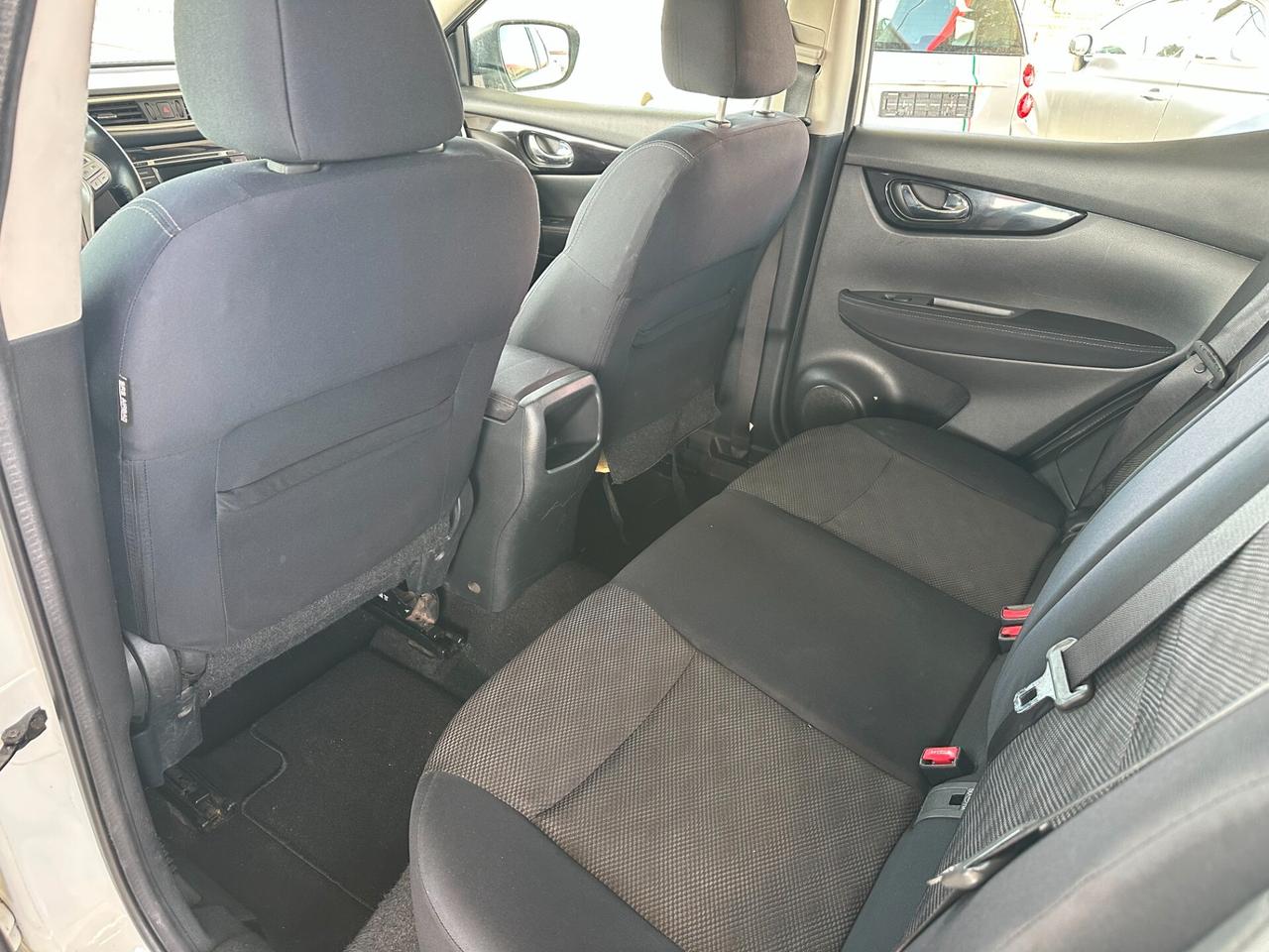Nissan Qashqai 1.5DCI*LED*MP3*BLUETOOTH*CRUISE*177€ AL MESE*