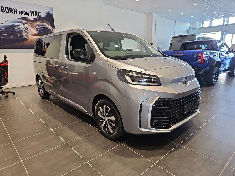 Toyota Proace Verso 2.0D 177 CV L1 Medium A/T D Executive