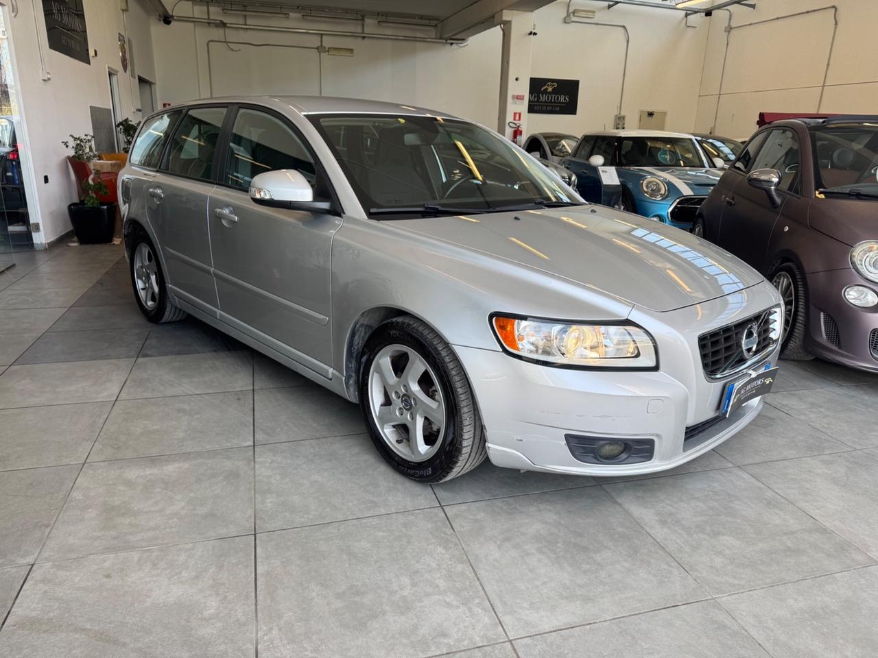 Volvo V50 D4 R-design