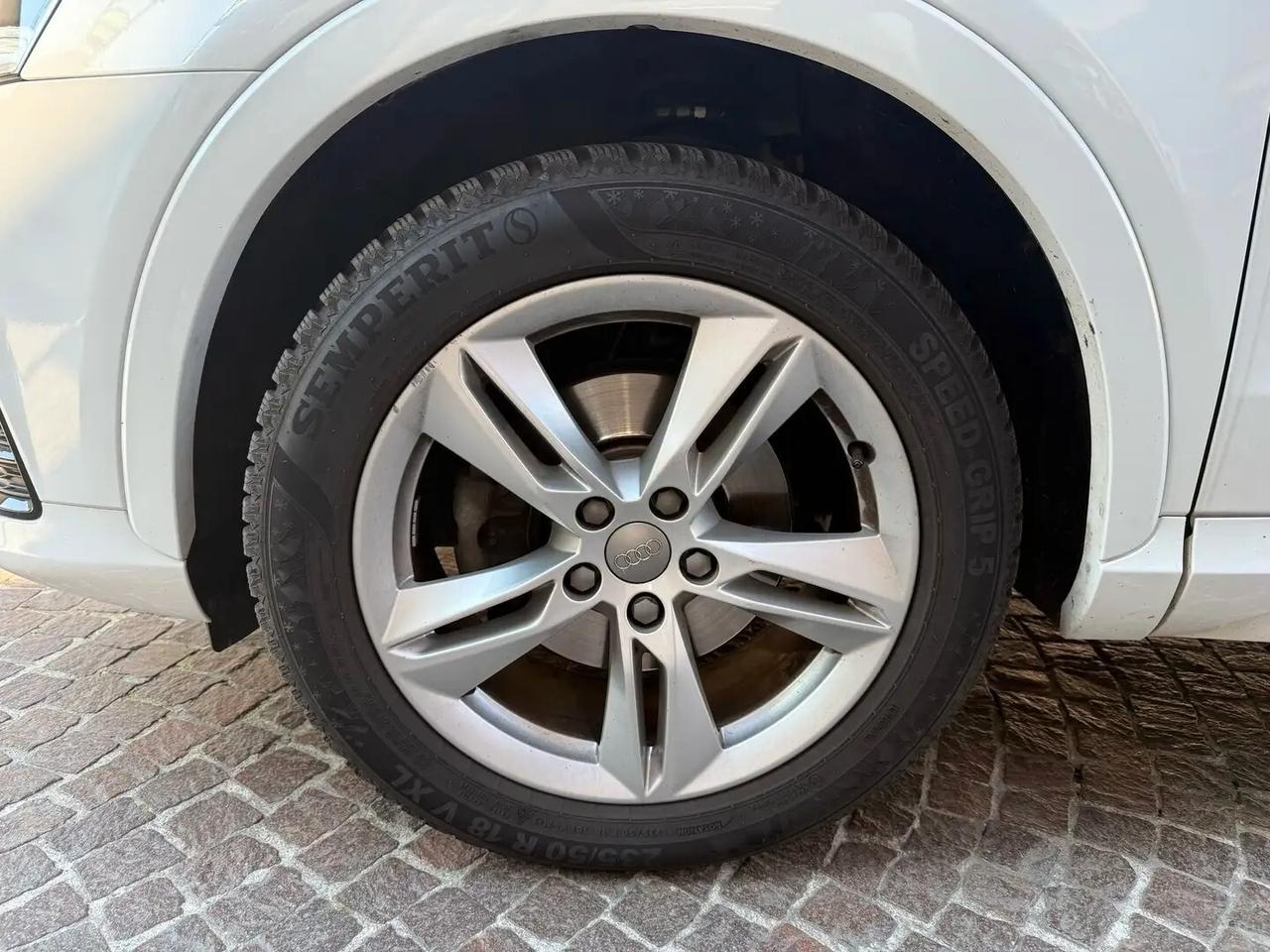 Audi Q3 2.0 TDI 184 CV S tronic quattro edition Sport