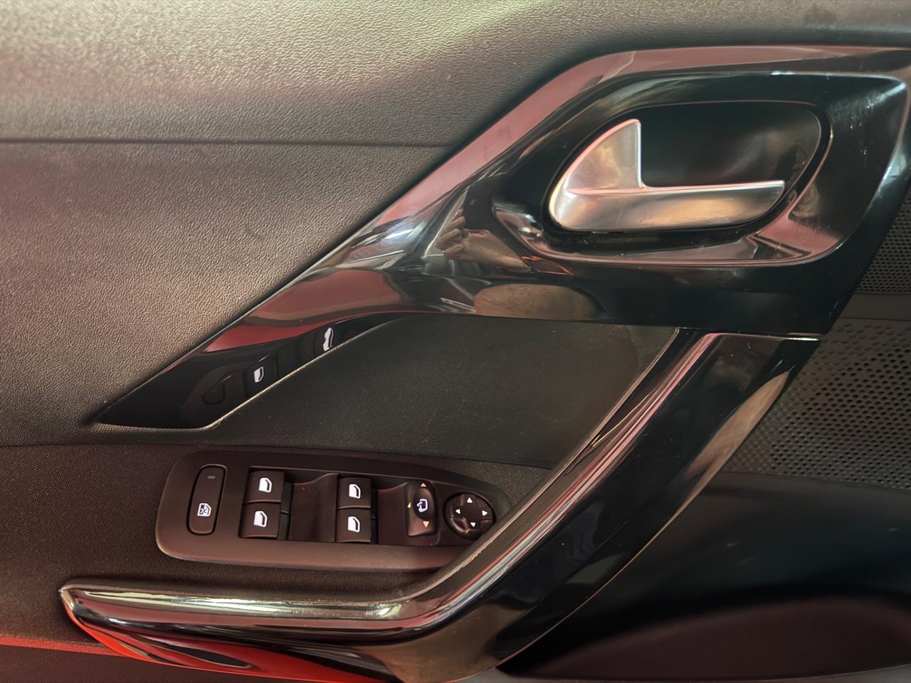 Peugeot 2008 BlueHDi 100 S&S Signature