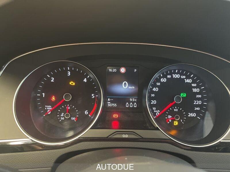 Volkswagen Passat VIII 2019 Variant Variant 2.0 tdi Business 150cv dsg