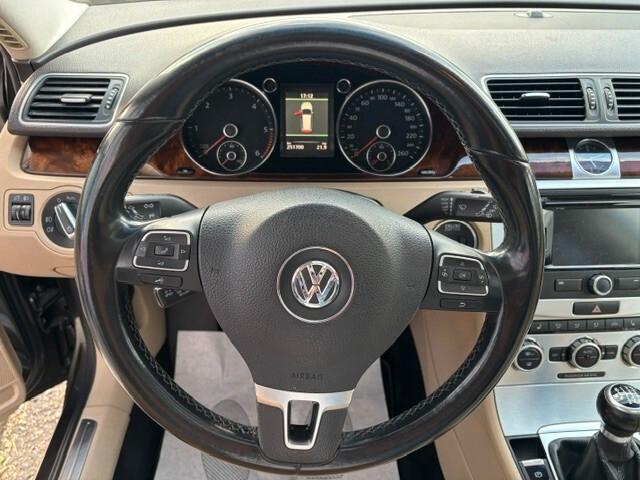 Volkswagen Passat Var. 2.0 TDI Highline 4 Motion .