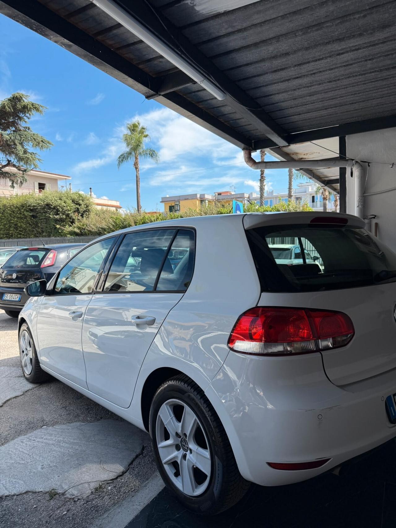 Volkswagen Golf 1.6 TDI DPF 5p. Highline
