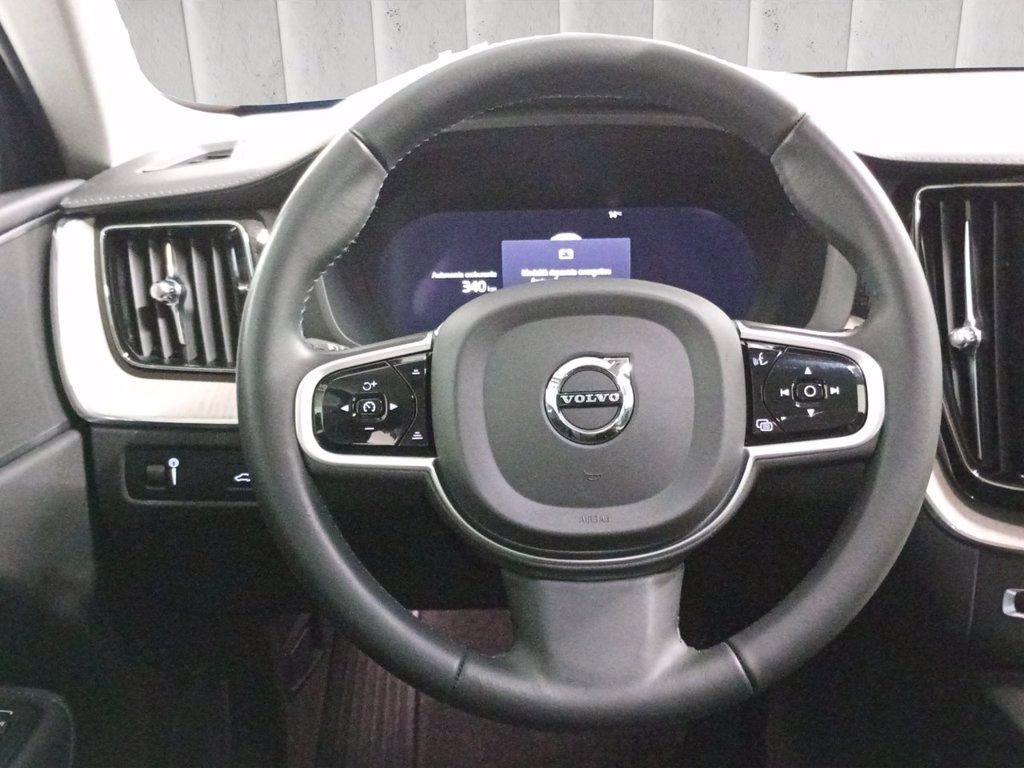 VOLVO XC60 2.0 b4 Inscription auto del 2021