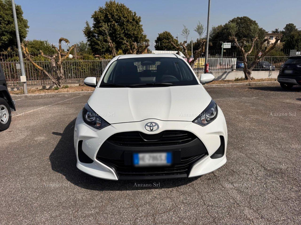 Toyota Yaris 1.5h 115 Icon NEOPATENTATI "PREZZO REALE NON LEGATO A FINANZIARIA"