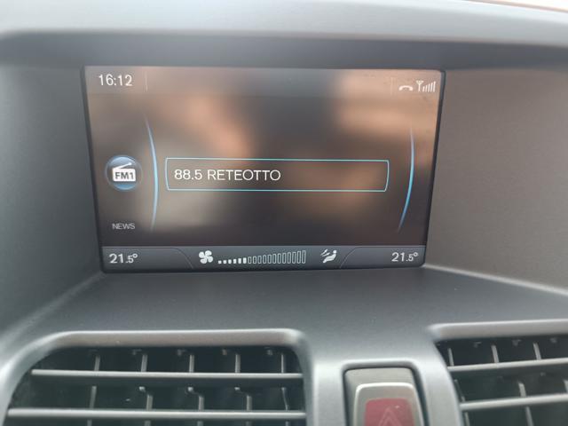 VOLVO XC60 DRIVe kINETIC 163 cv