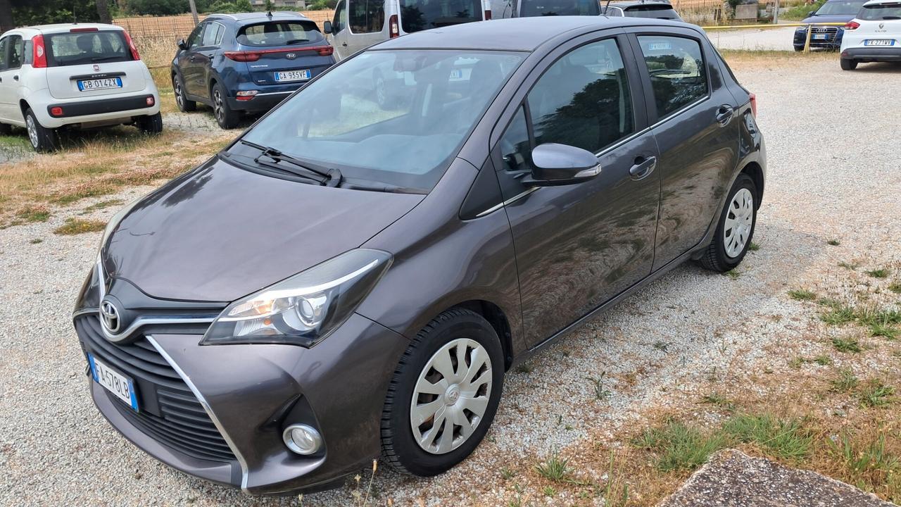 Toyota Yaris 1.0 5 porte Active