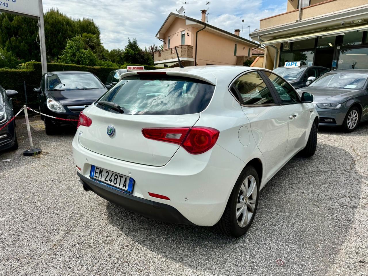 Alfa Romeo Giulietta 1.6 JTDm-2 Progression g.traino Ok NEOPATENTATI