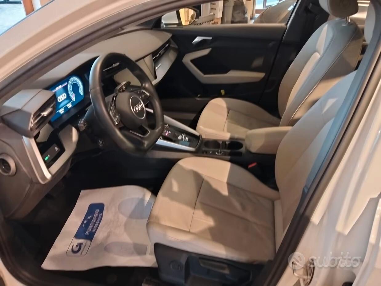 Audi A3 SPB 30 g-tron S tronic Business Advanced