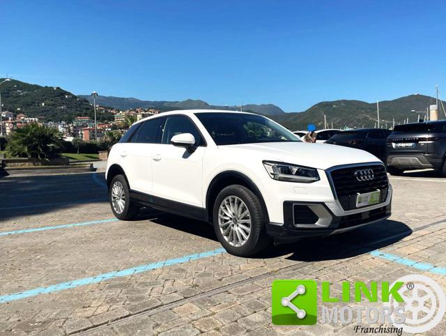 AUDI Q2 30 TFSI Business Advanced