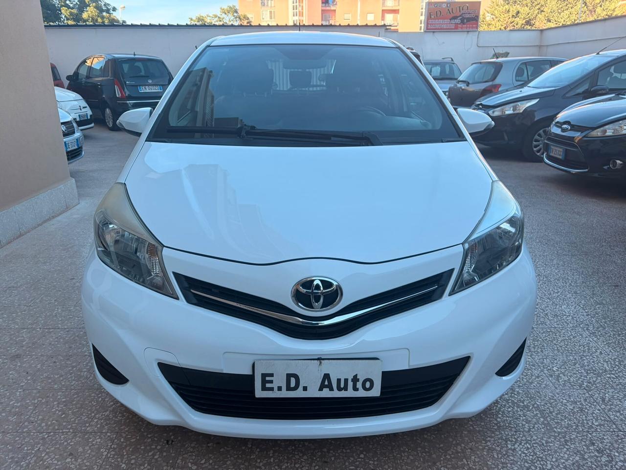 Toyota Yaris 1.0 5 porte Lounge